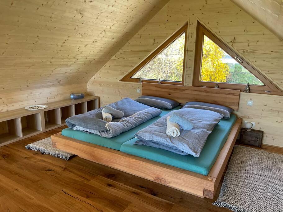 Zweistoeckiges Natur-Holzhaus Mit Berg- & Seesicht Horgenzell Экстерьер фото