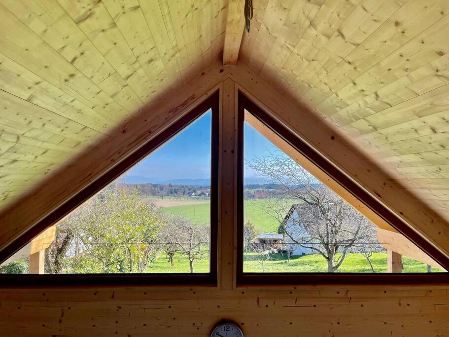 Zweistoeckiges Natur-Holzhaus Mit Berg- & Seesicht Horgenzell Экстерьер фото