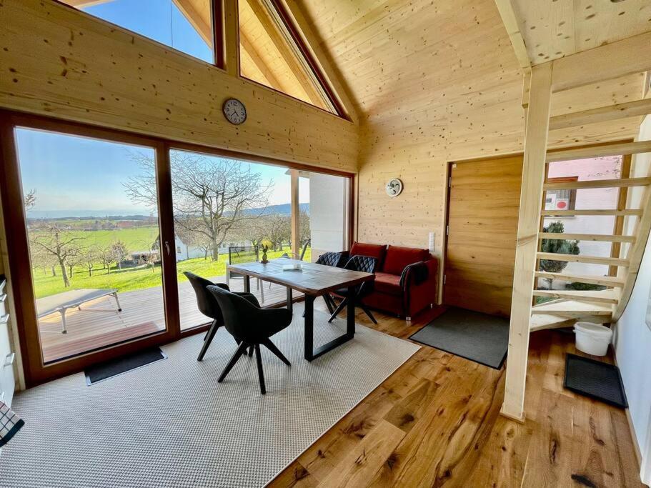 Zweistoeckiges Natur-Holzhaus Mit Berg- & Seesicht Horgenzell Экстерьер фото